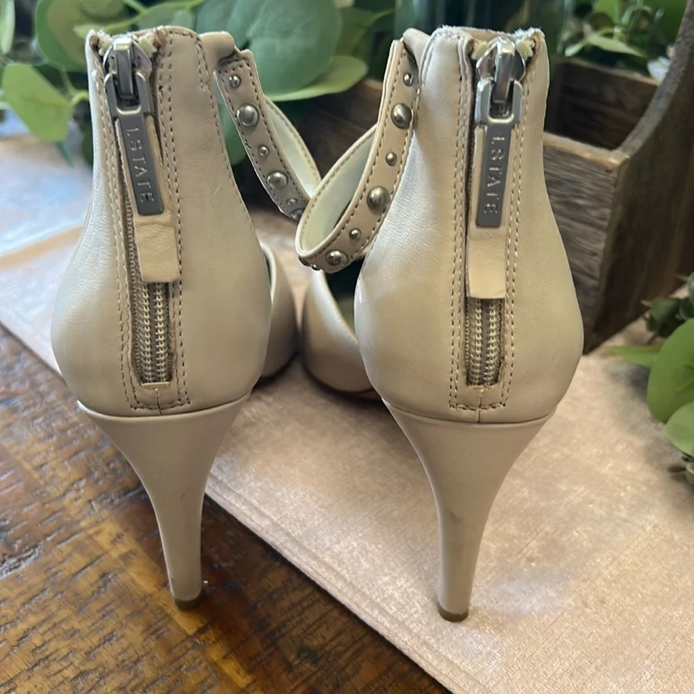 1. State Studded Ankle Strap Leather Heels Neutral Size 8 - Picture 8 of 9